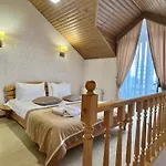 курортний золота Hotell Truskavets