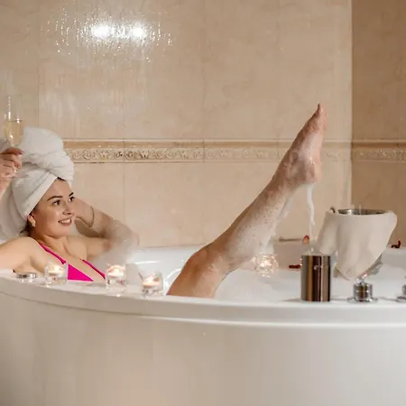 курортний золота Hotel Truskavets