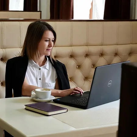 курортний золота Hotel 3*