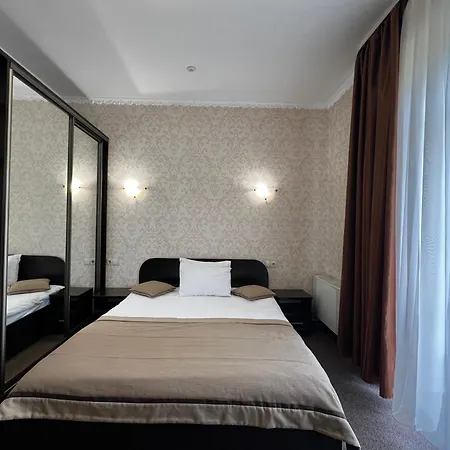 курортний золота Hotel 3*