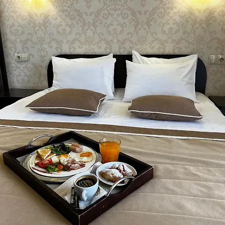 курортний золота Hotel 3*