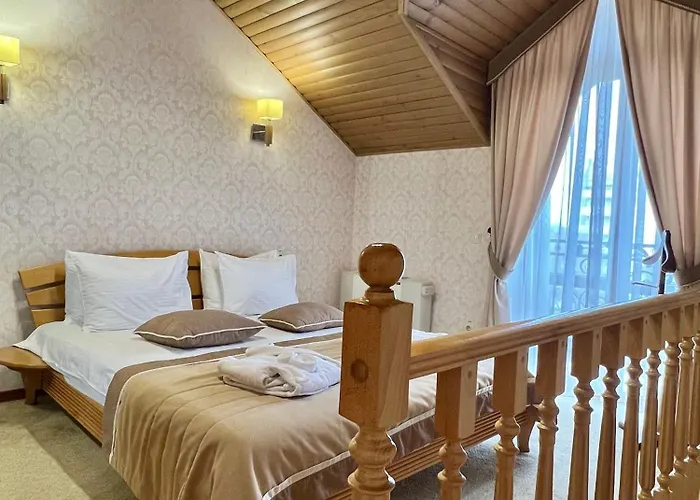 курортний золота 酒店 特鲁斯卡韦茨