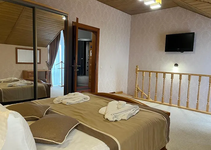 курортний золота 3*