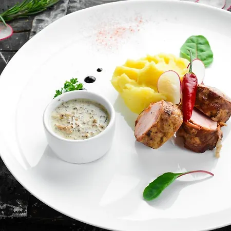 курортний золота 3*